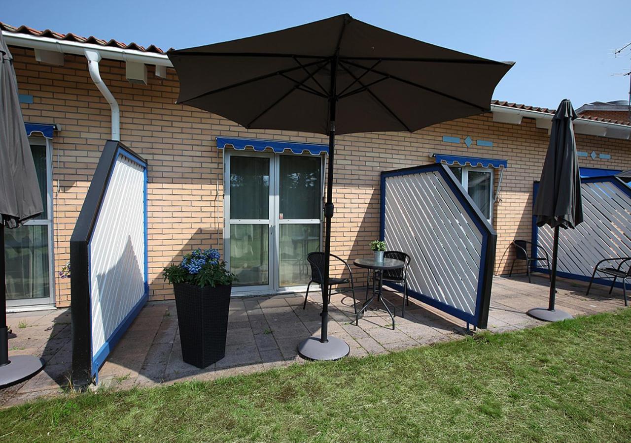 Rasta Eksjoe Hotel Exterior photo